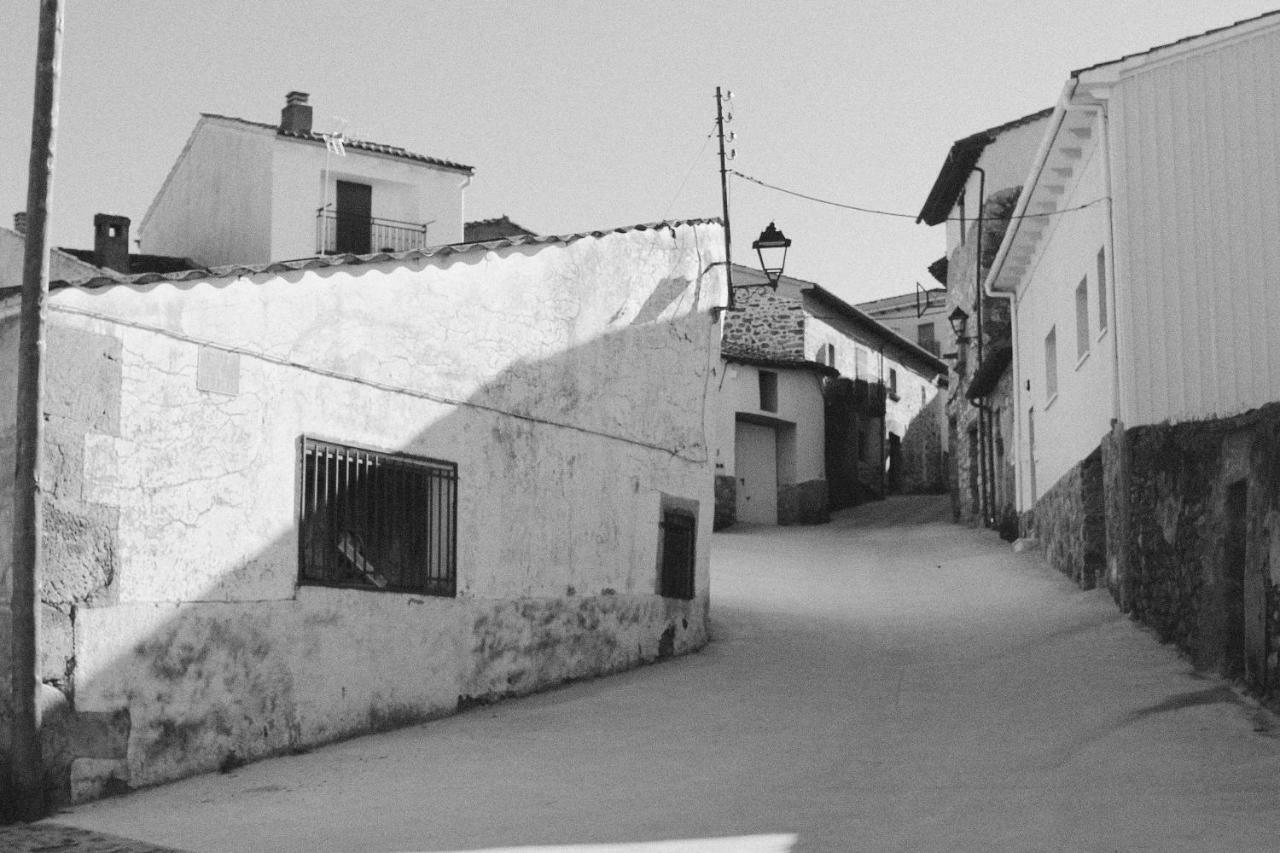 Perales del Puerto La Grulla Gris旅馆 外观 照片